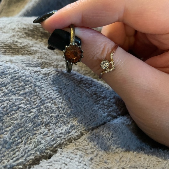 Size 11 torrid ring with red stone - Picture 4 of 5